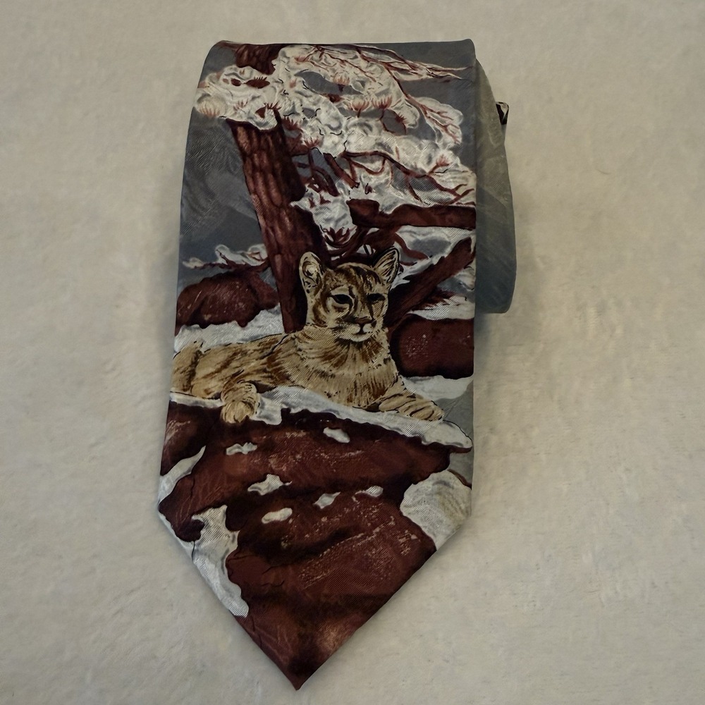 Vintage Endangered Species Tie Mountain Lion Soaring Snow Scene Majestic Animal